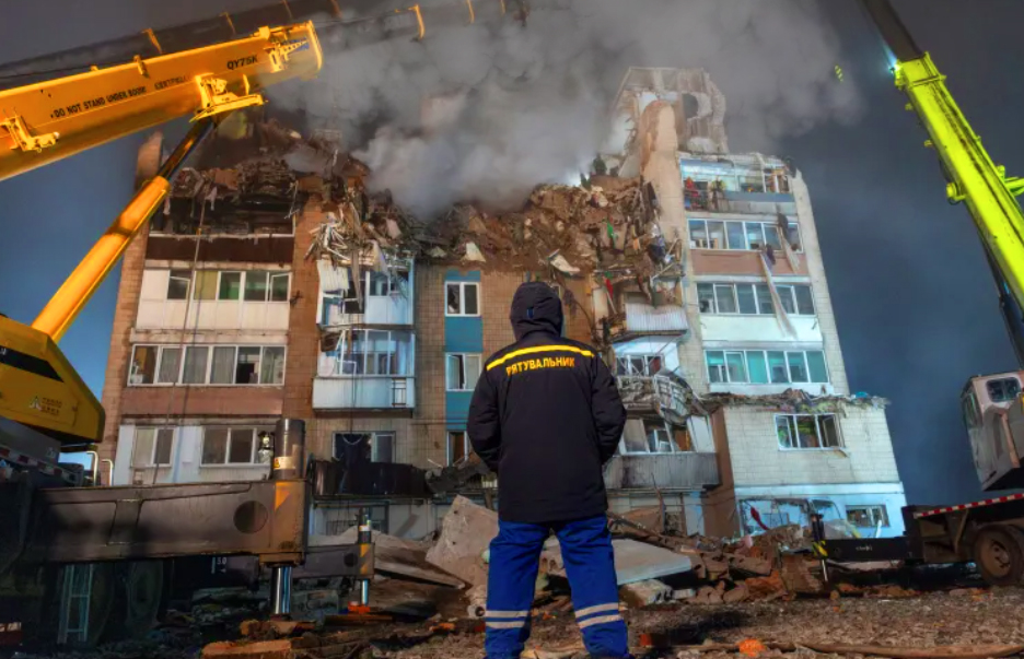 टेर्नोपिल में रूस के मिसाइल और ड्रोन हमले में 26 लोगों की मौत