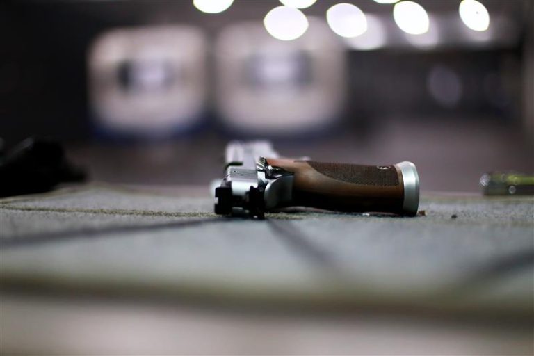 मिनियापोलिस में ICE एजेंट की गोली से महिला की मौत, देशभर में आक्रोश